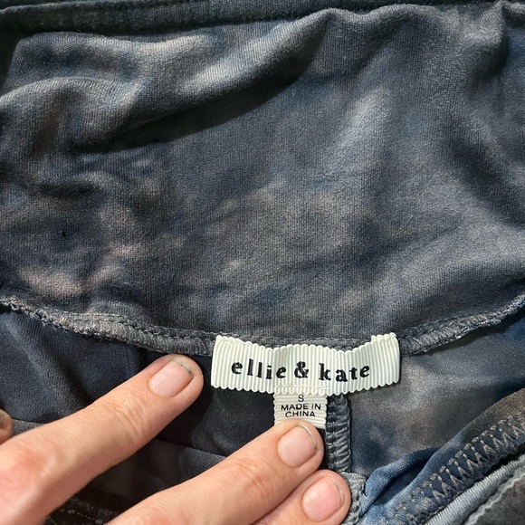 Tye dye biker shorts size small super soft material - Picture 4 of 4